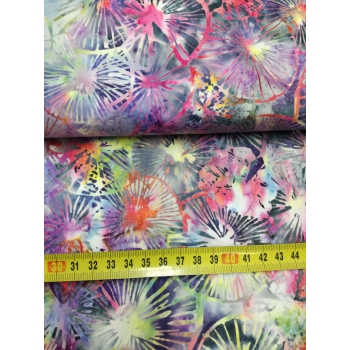 č.119 batika barevná