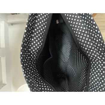 Crossbody - černobílé květy 2