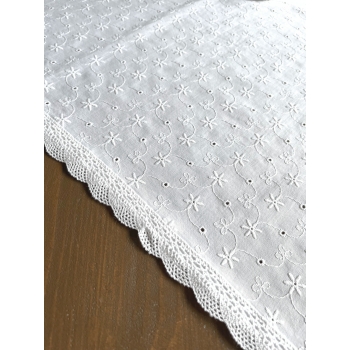 Ubrus madeira s krajkou 65x65 bílá